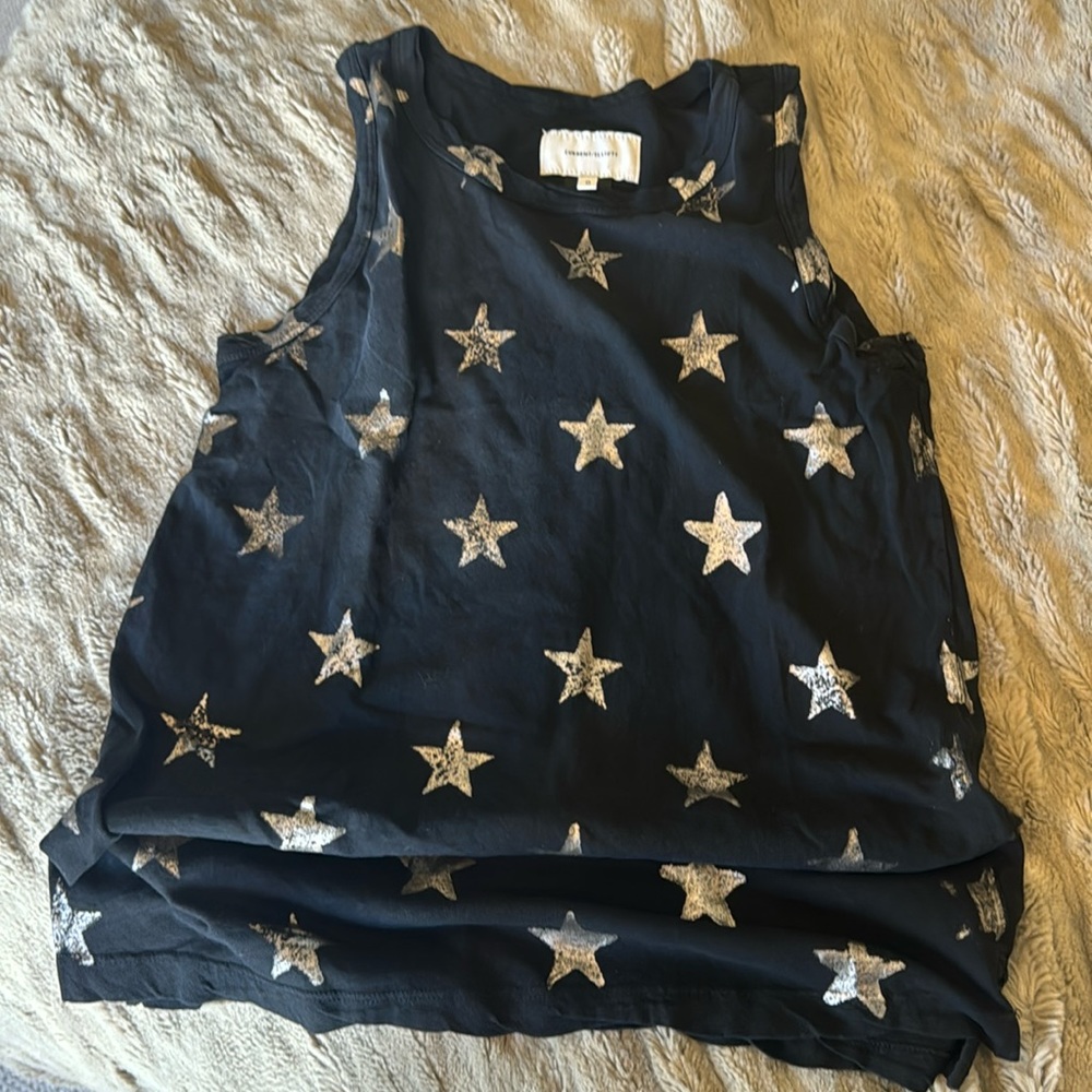 Current Elliott tank with metallic stars